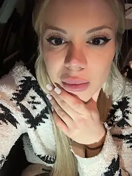 AlyssaFoxx_ Live XXX-chat