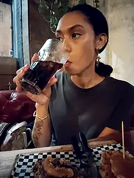 Chat XXX ao vivo de Leaberrry