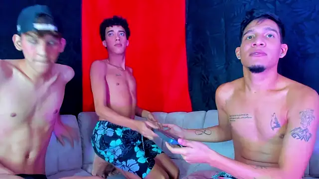 Show de Pleasure_boys_hot na webcam