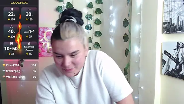 Nika_1_ Adlı Modelin Canlı XXX Sohbeti