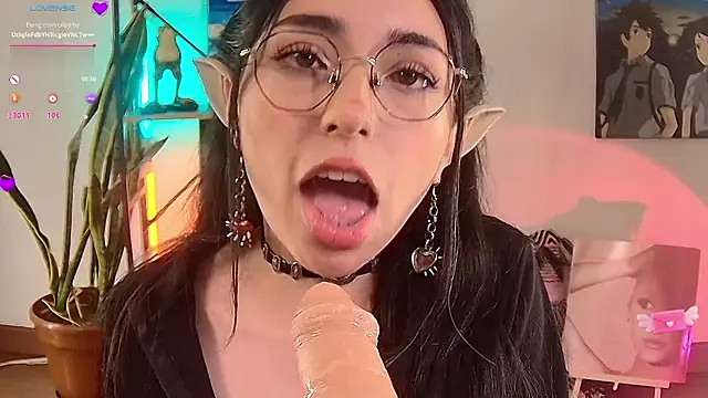 Sweet_Nyx Adlı Modelin Canlı XXX Sohbeti