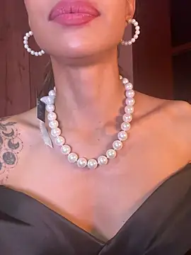 AnnaKimura_ Adlı Modelin Canlı XXX Sohbeti