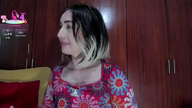 carly_grasso's Live XXX Chat