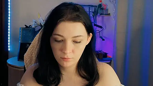 Doll_lira Adlı Modelin Canlı XXX Sohbeti