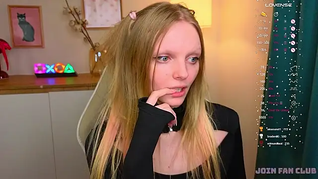 evangel1ne Adlı Modelin Canlı XXX Sohbeti