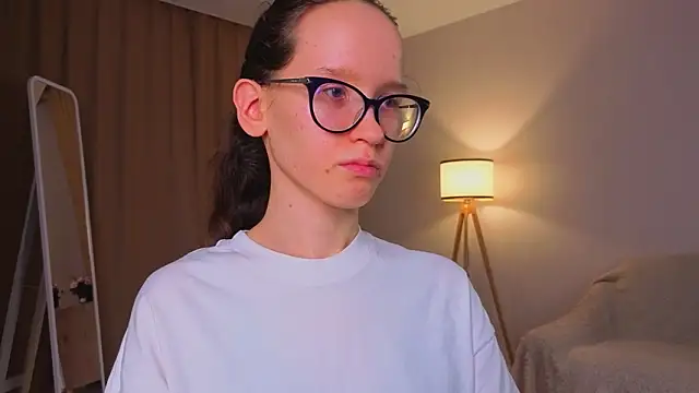 BettyBrowni 现场XXX聊天