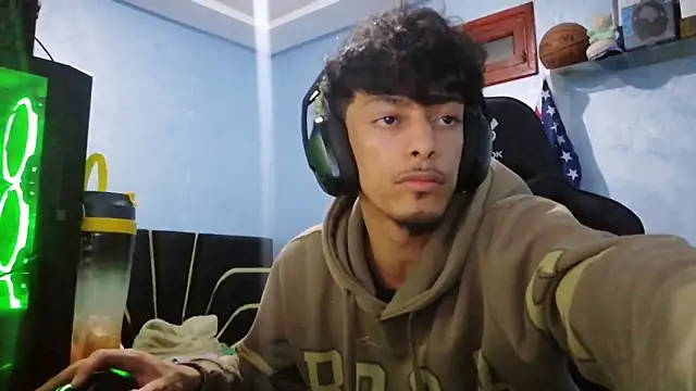 Dark_DesireX Adlı Modelin Web Kamerası Şovu