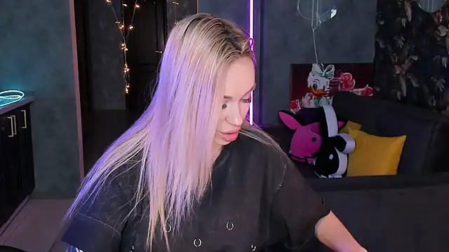 Blckmirrorr Chat XXX in diretta