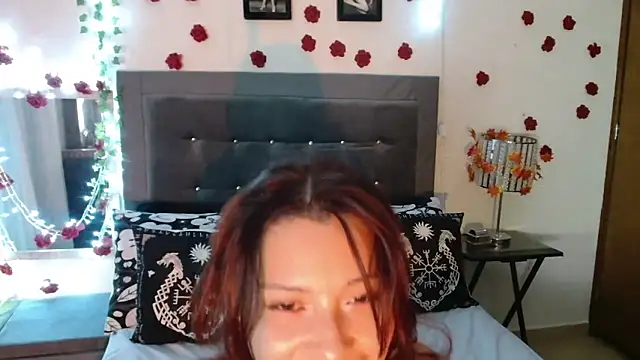 3littleschoolteens Adlı Modelin Canlı XXX Sohbeti