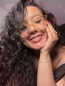 kittysophie_ Adlı Modelin Canlı XXX Sohbeti