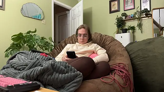 Linzy_19's Live XXX Chat