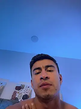 Chris_Clarck's Live XXX Chat