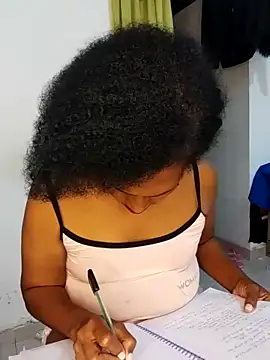 Aishamara 现场XXX聊天