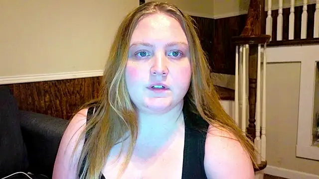 PhatAssBlond's Live XXX Chat