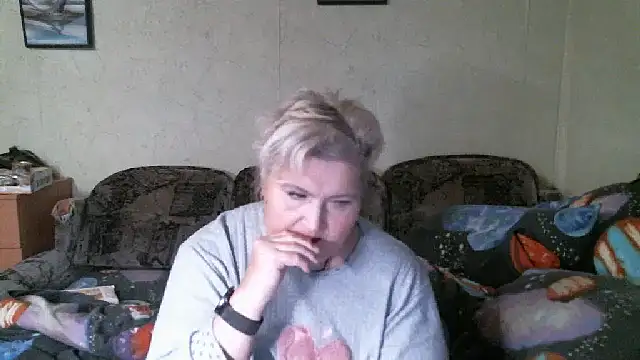 Lana555: онлайн-секс-чат