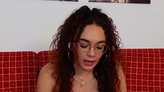 Taylor_Tina's Live XXX Chat