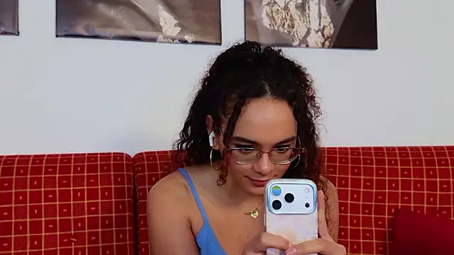 Taylor_Tina élő XXX-chatje