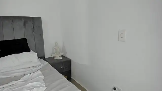 RedNDizzy élő XXX-chatje