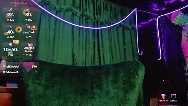 Summer_XO 在線直播表演