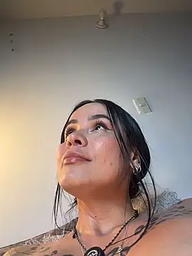 HotAlana_ Adlı Modelin Canlı XXX Sohbeti