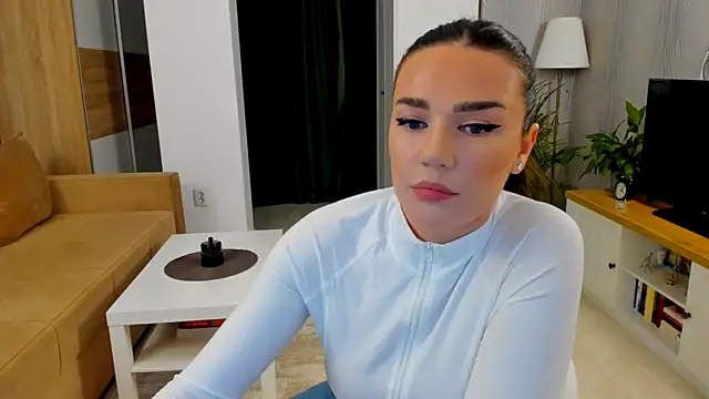 BellaaDona élő XXX-chatje