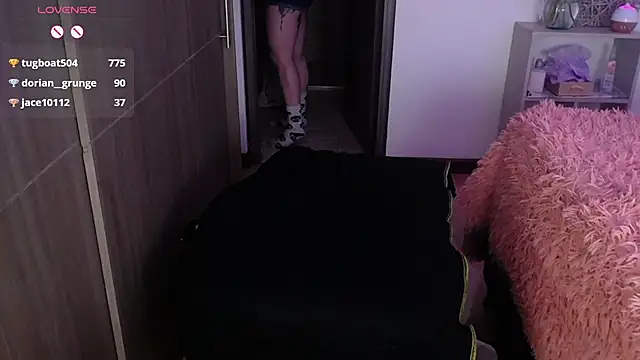 violett_honney élő XXX-chatje