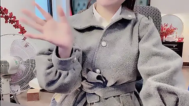 Caryln-Bun's Live XXX Chat