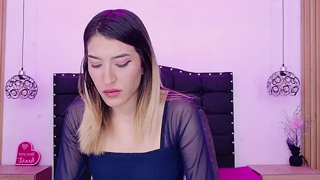 Chatroom XXX en direct de FULL_TENTATION_