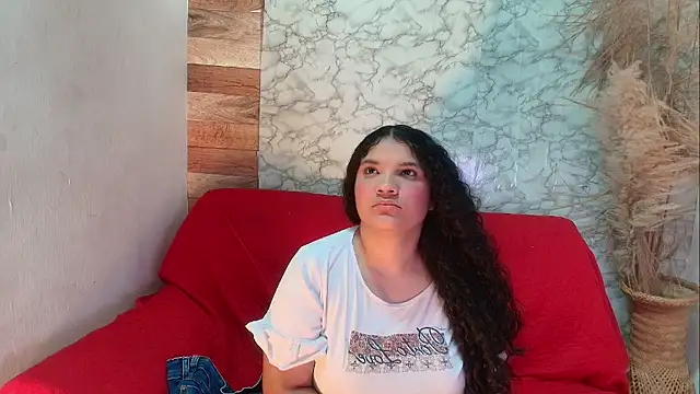 aaron_antonella_mds élő XXX-chatje