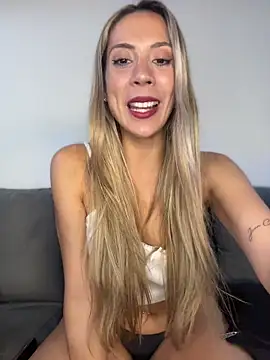 iam_sofia__ 网络视讯表演