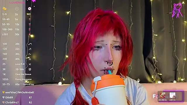 Chatroom XXX en direct de KandraCruser