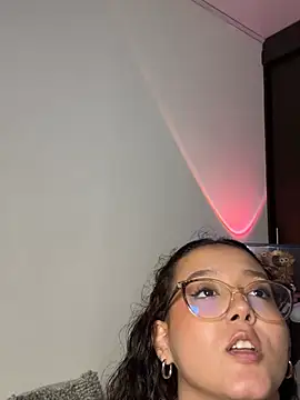 Онлайн чат XXX kittysophie_