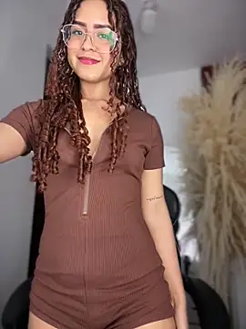 Chatroom XXX en direct de gretta_kler1