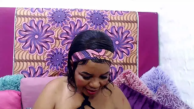 Webkamerová show MATURExxxASS