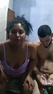 Isabel_and_Heckler's Live XXX Chat