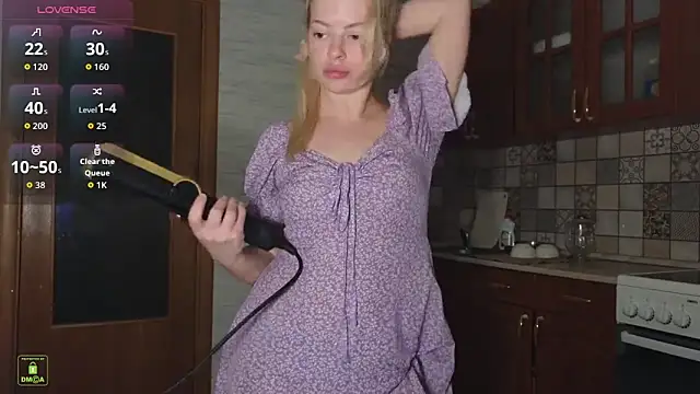 RinaBlondie: απευθείας συνομιλία ΧΧΧ