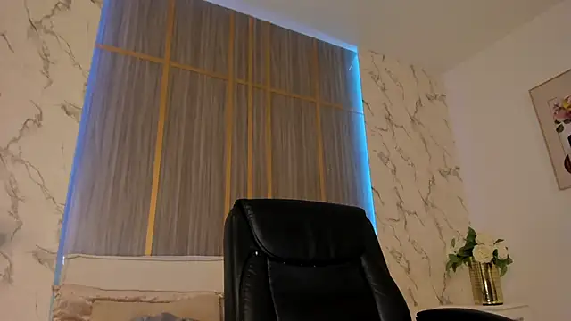 IsabellaAllen live XXX chat