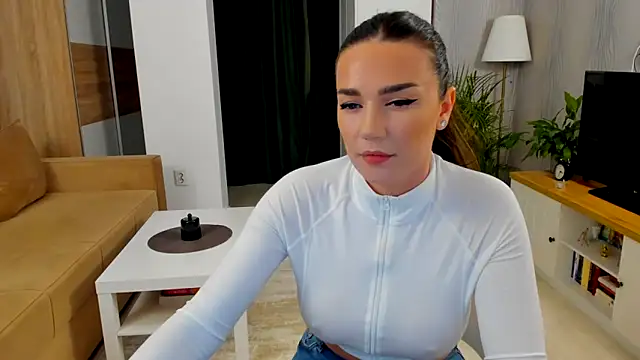 Chatroom XXX en direct de BellaaDona