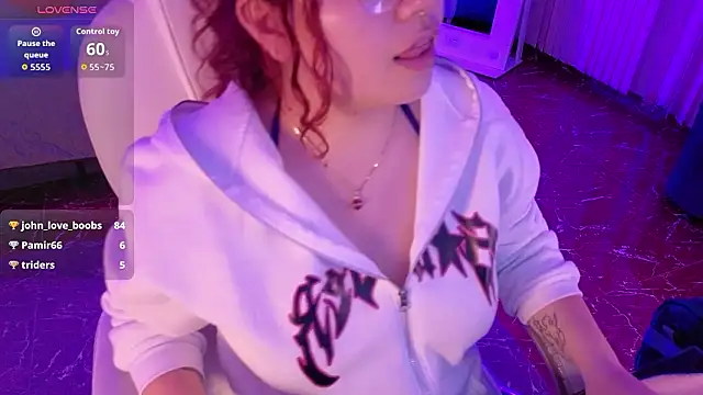 Chat XXX en directo de littlee_red