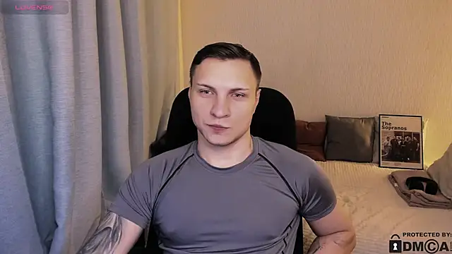 handsome_guy01: онлайн-сек с-чат