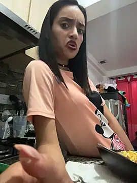 DaliaNixのライブXXXチャット