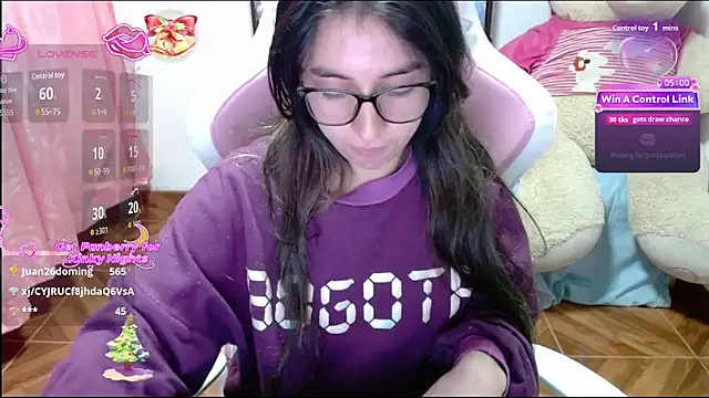 Maggie_Fox3 élő XXX-chatje