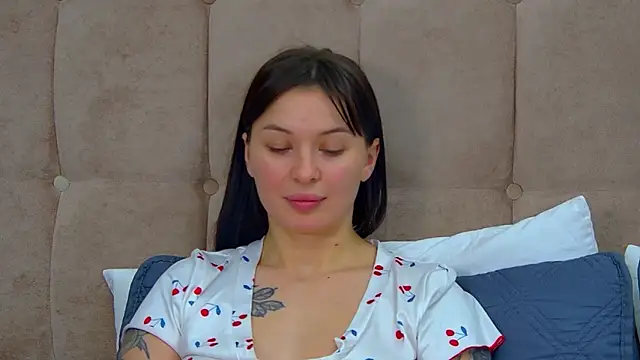 AlexandraBloom Adlı Modelin Canlı XXX Sohbeti