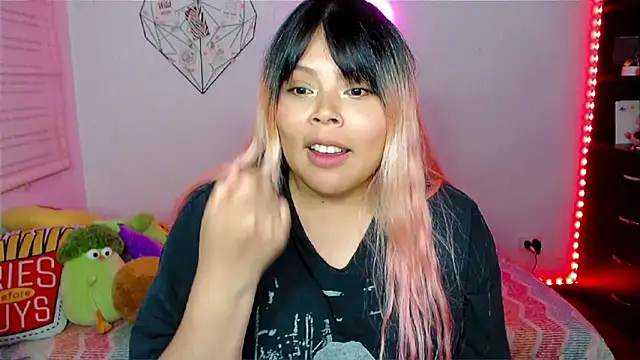 EllieMoonX Live XXX-Chat