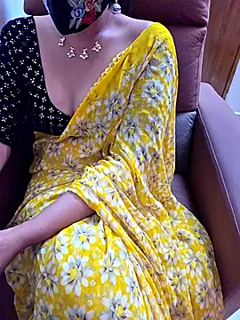 Roja-Telugu777 Adlı Modelin Canlı XXX Sohbeti