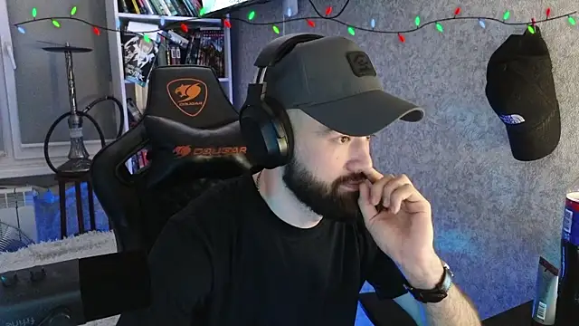 _Mostly_n Live XXX chat