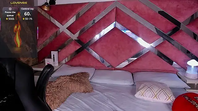 Lily_Queen30's Live XXX Chat