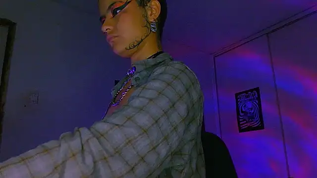 alex_one888 élő XXX-chatje