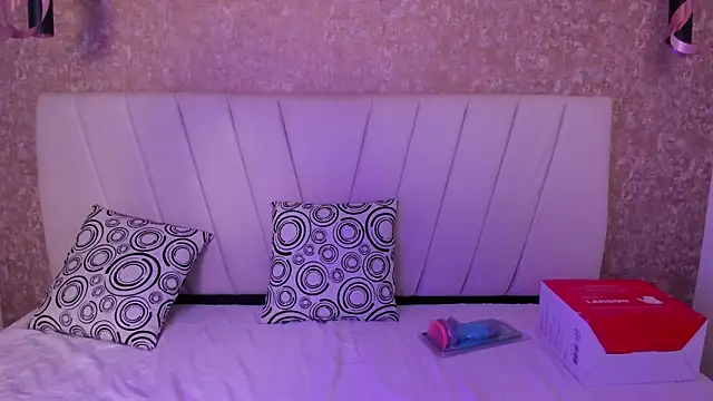 Amaranta_carey Adlı Modelin Canlı XXX Sohbeti