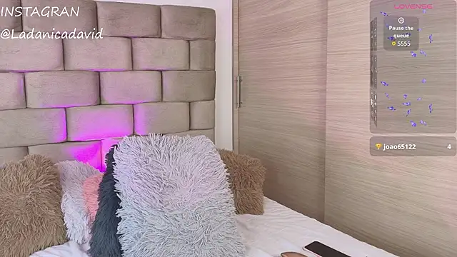 DANIELA_CADAVID_ Chat XXX live